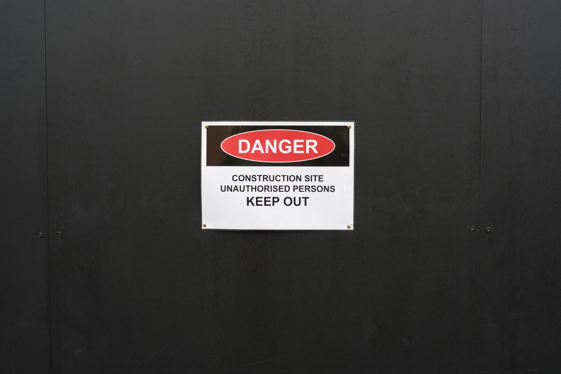 Construction site safety sign indicating restricted access