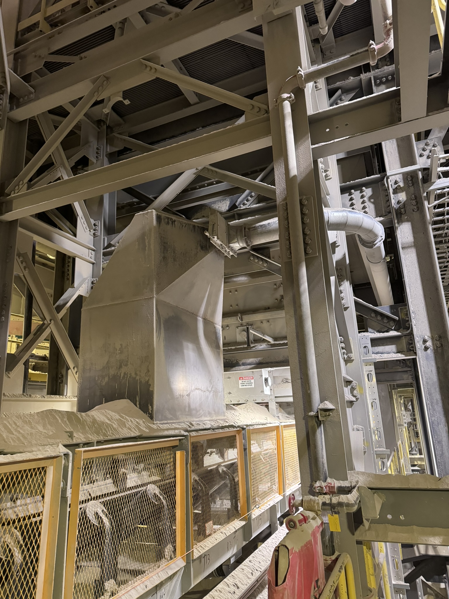 Conveyor settling box design, fabrication, and installation (example supporting image)